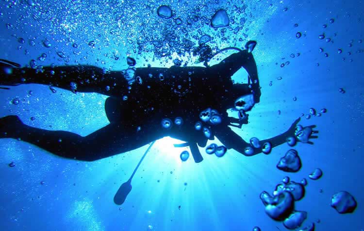 diving